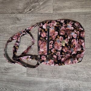 Floral‎ purse